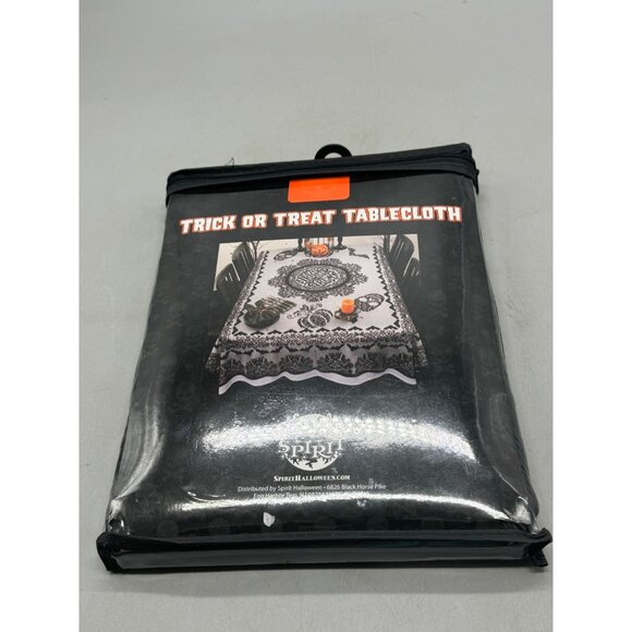 Spirit Trick Or Treat Black White Tablecloth 60X84" Polyester Halloween READ NEW - Picture 2 of 5